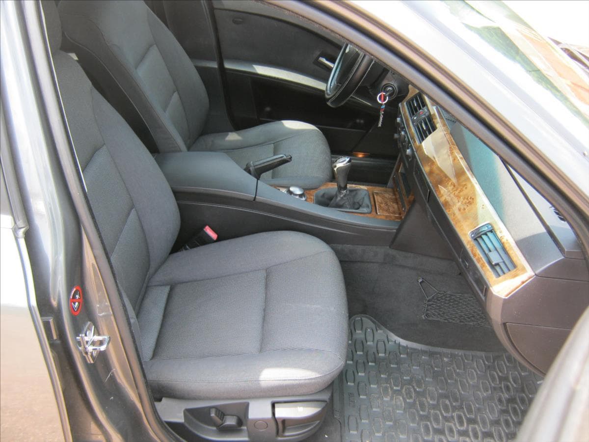 2005 BMW 5-SERIES - 19