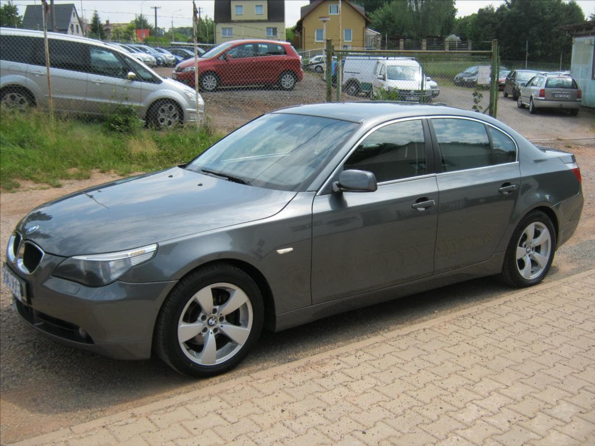 2005 BMW 5-SERIES - 3