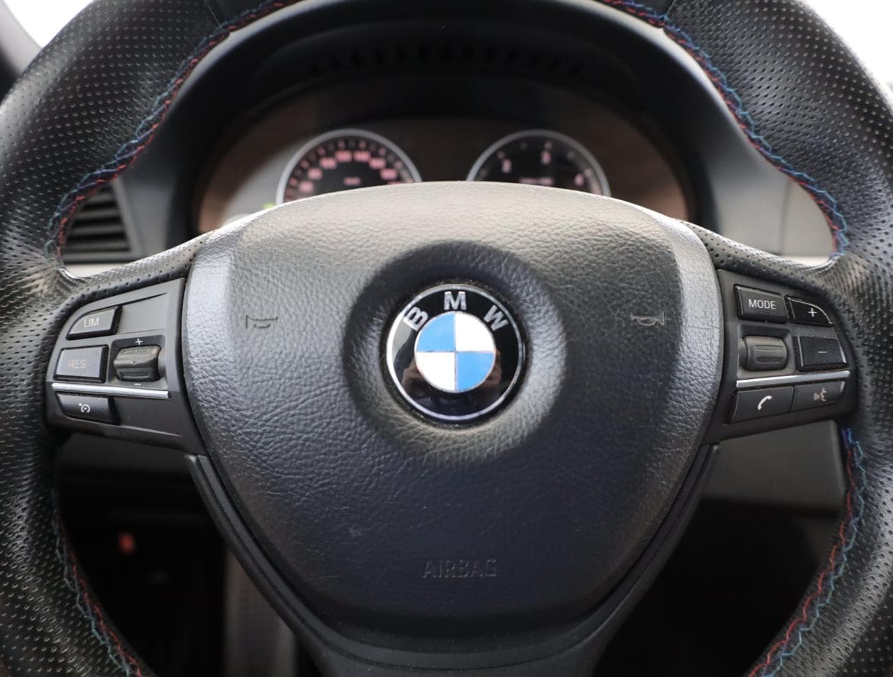 2010 BMW 5-SERIES - 14