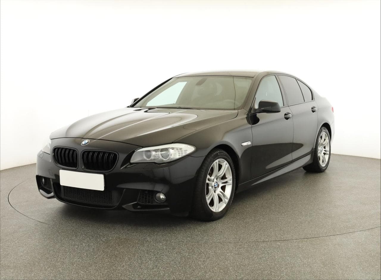 2010 BMW 5-SERIES - 3