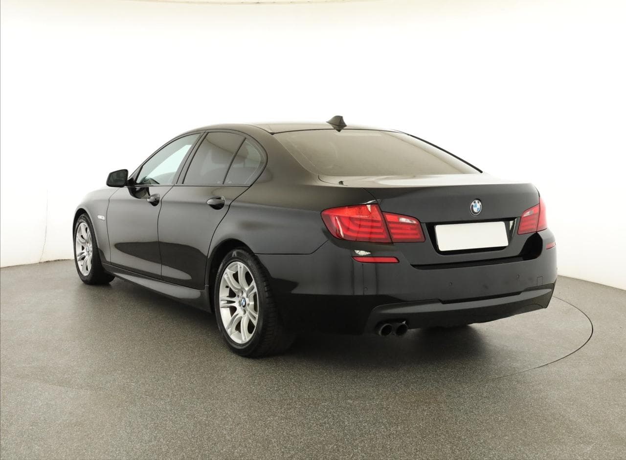 2010 BMW 5-SERIES - 5