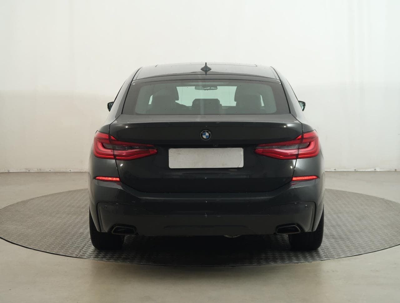 2021 BMW 6-SERIES - 10