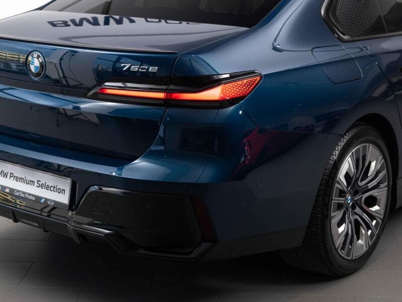 2025 BMW 7-SERIES - 13