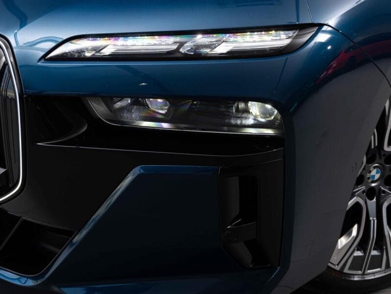 2025 BMW 7-SERIES - 11