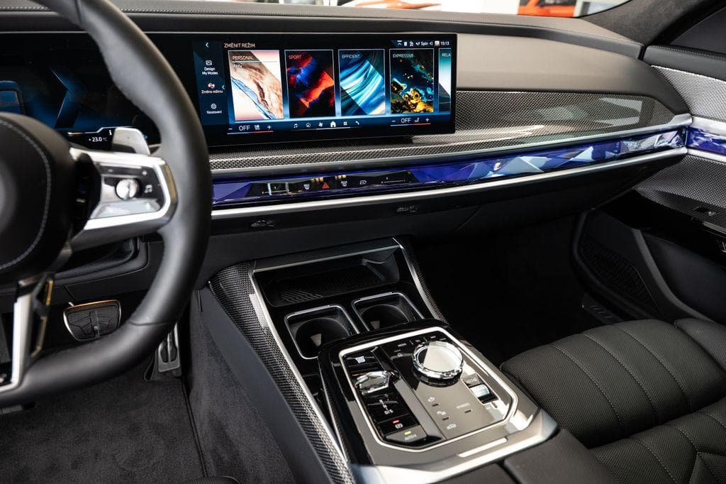BMW 7-SERIES - 14