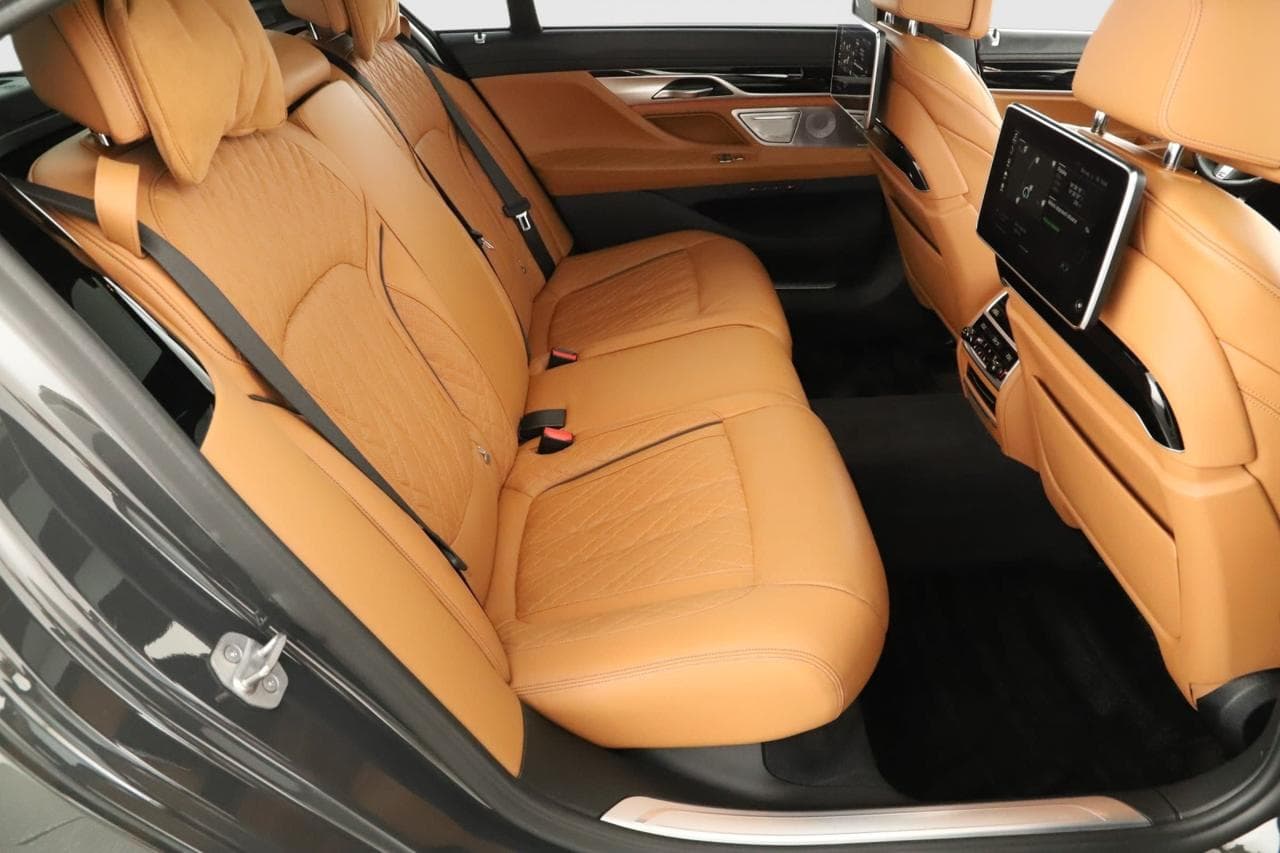 2019 BMW 7-SERIES - 11