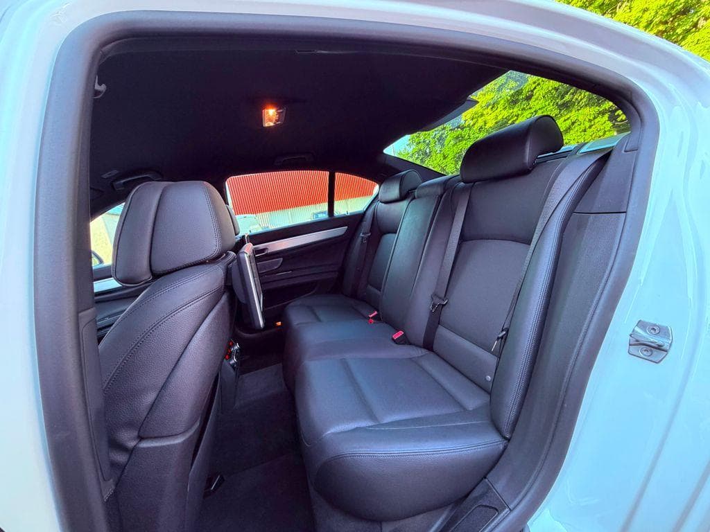2013 BMW 7-SERIES - 16