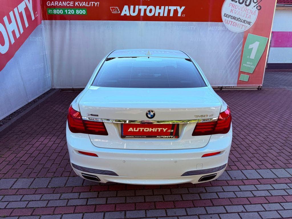 2013 BMW 7-SERIES - 8