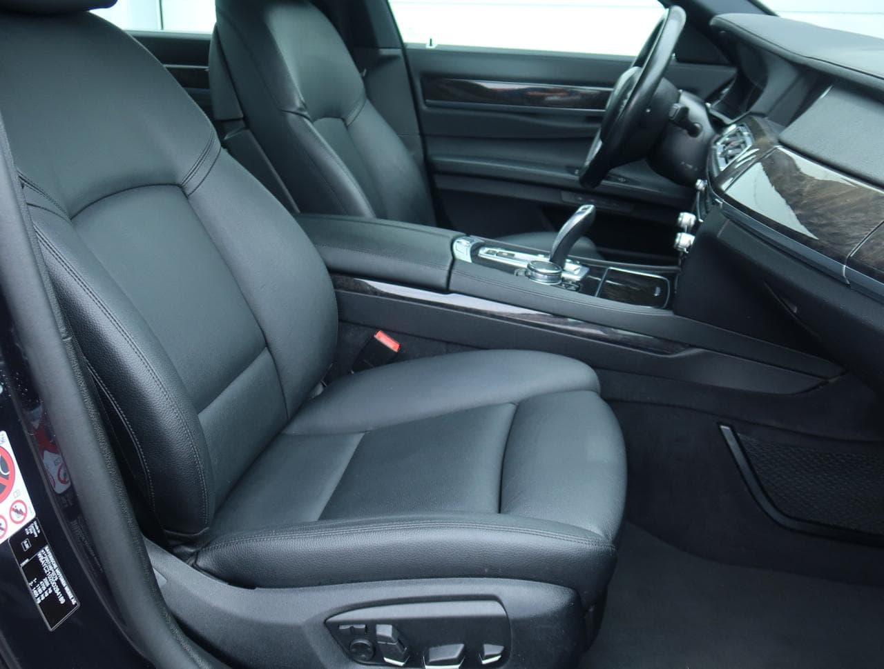 2015 BMW 7-SERIES - 21
