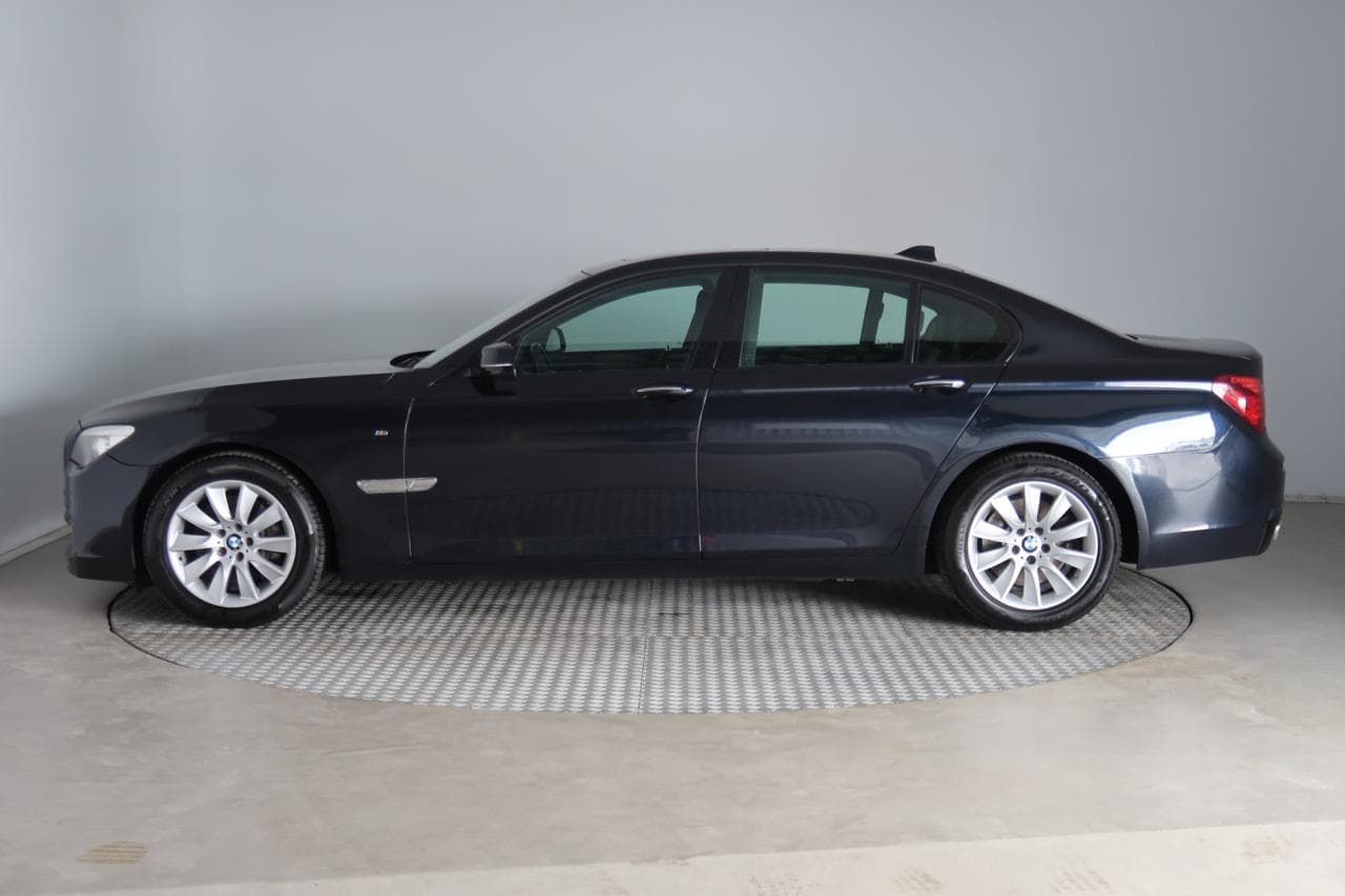 2015 BMW 7-SERIES - 6