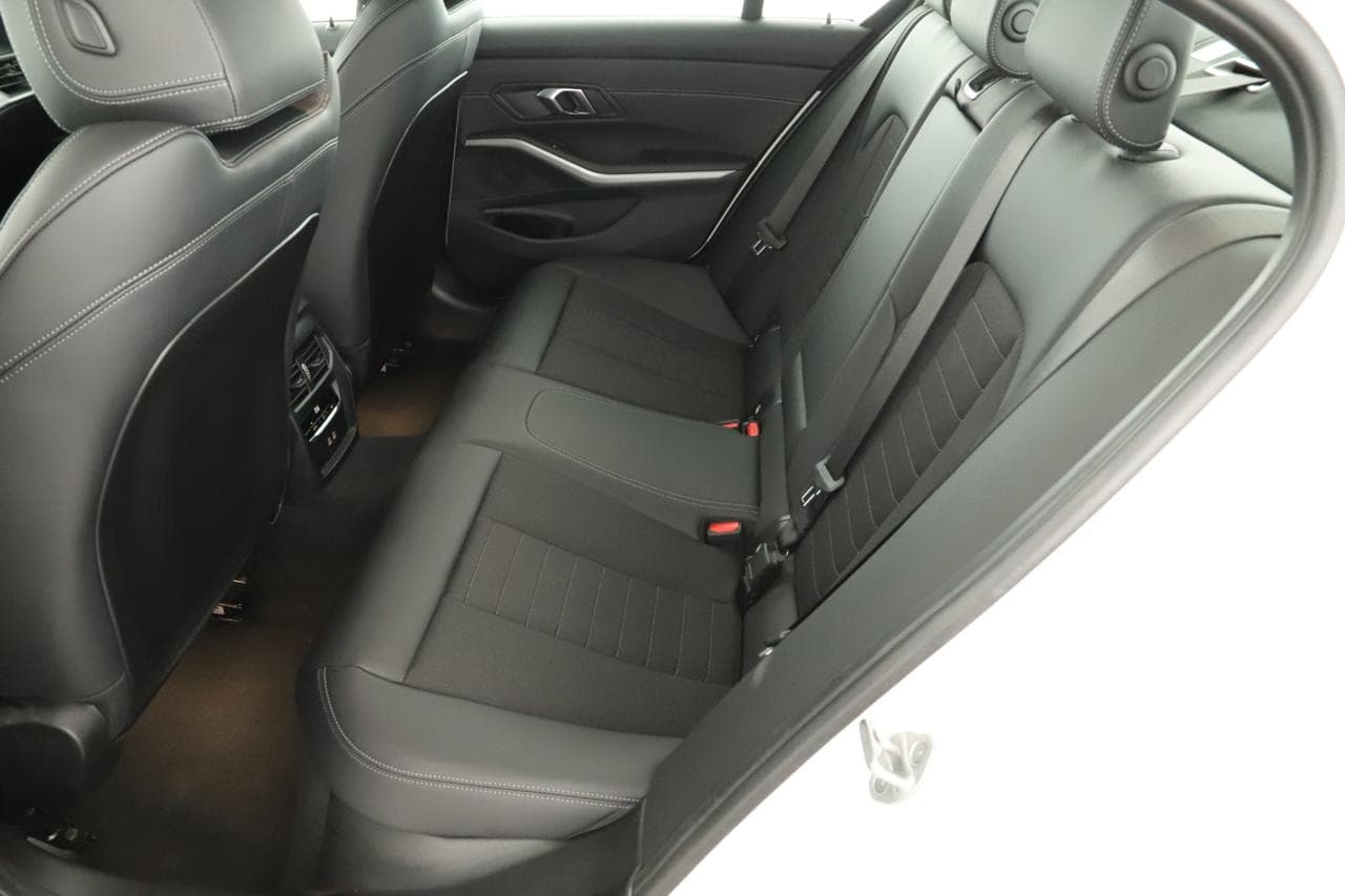 2024 BMW 3-SERIES - 12