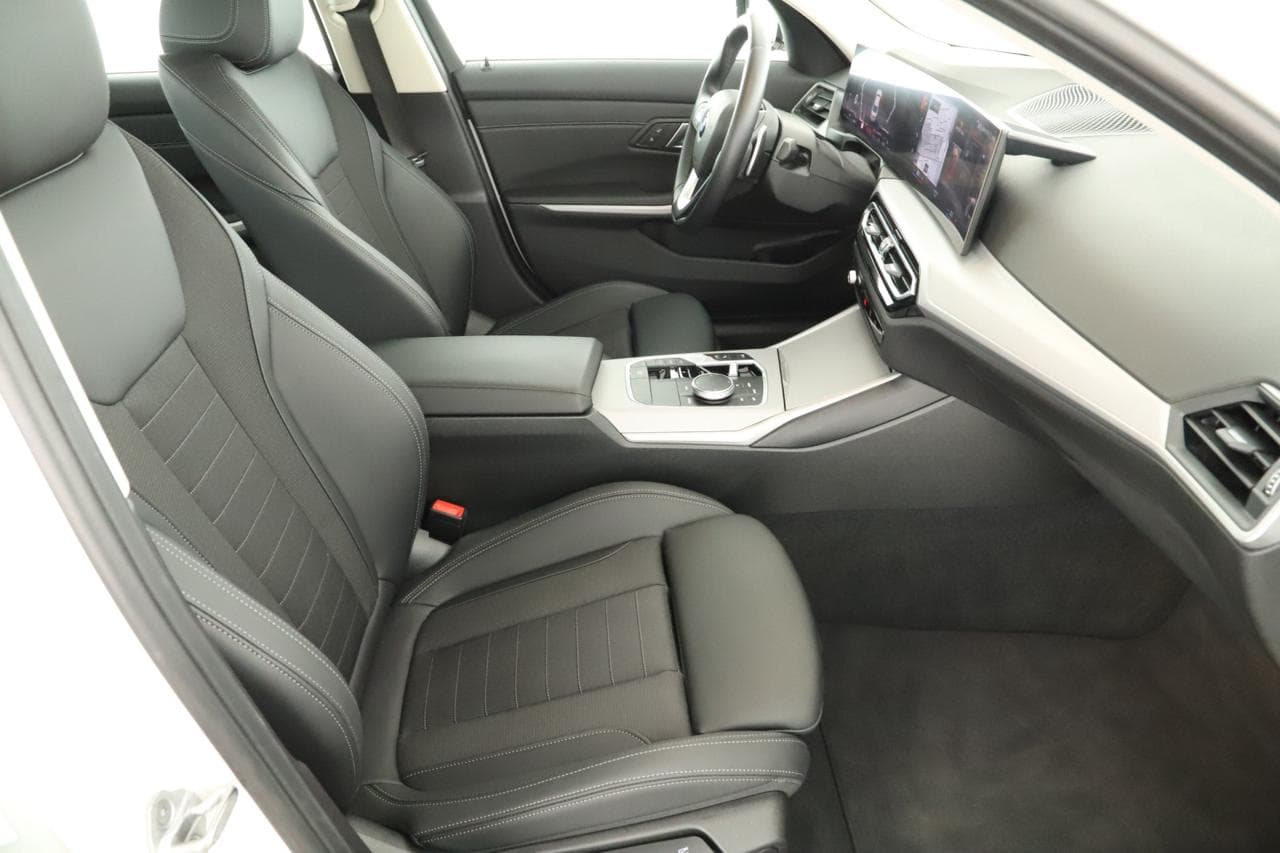 2024 BMW 3-SERIES - 10