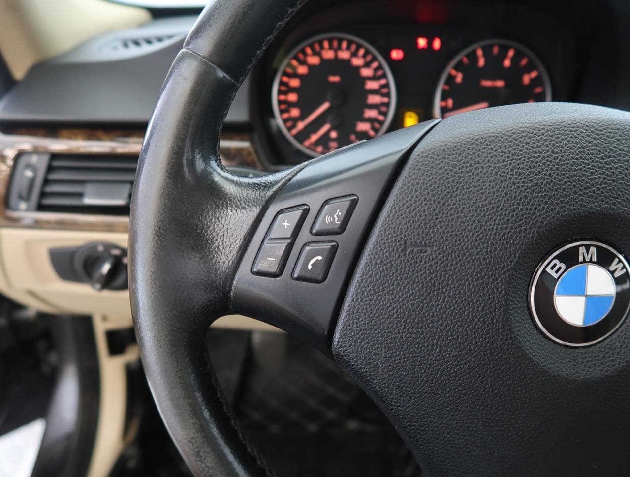 2005 BMW 3-SERIES - 20