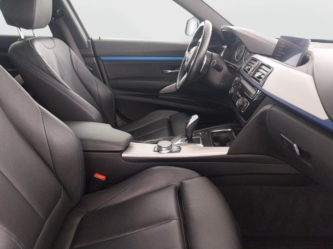 2018 BMW 3-SERIES - 12