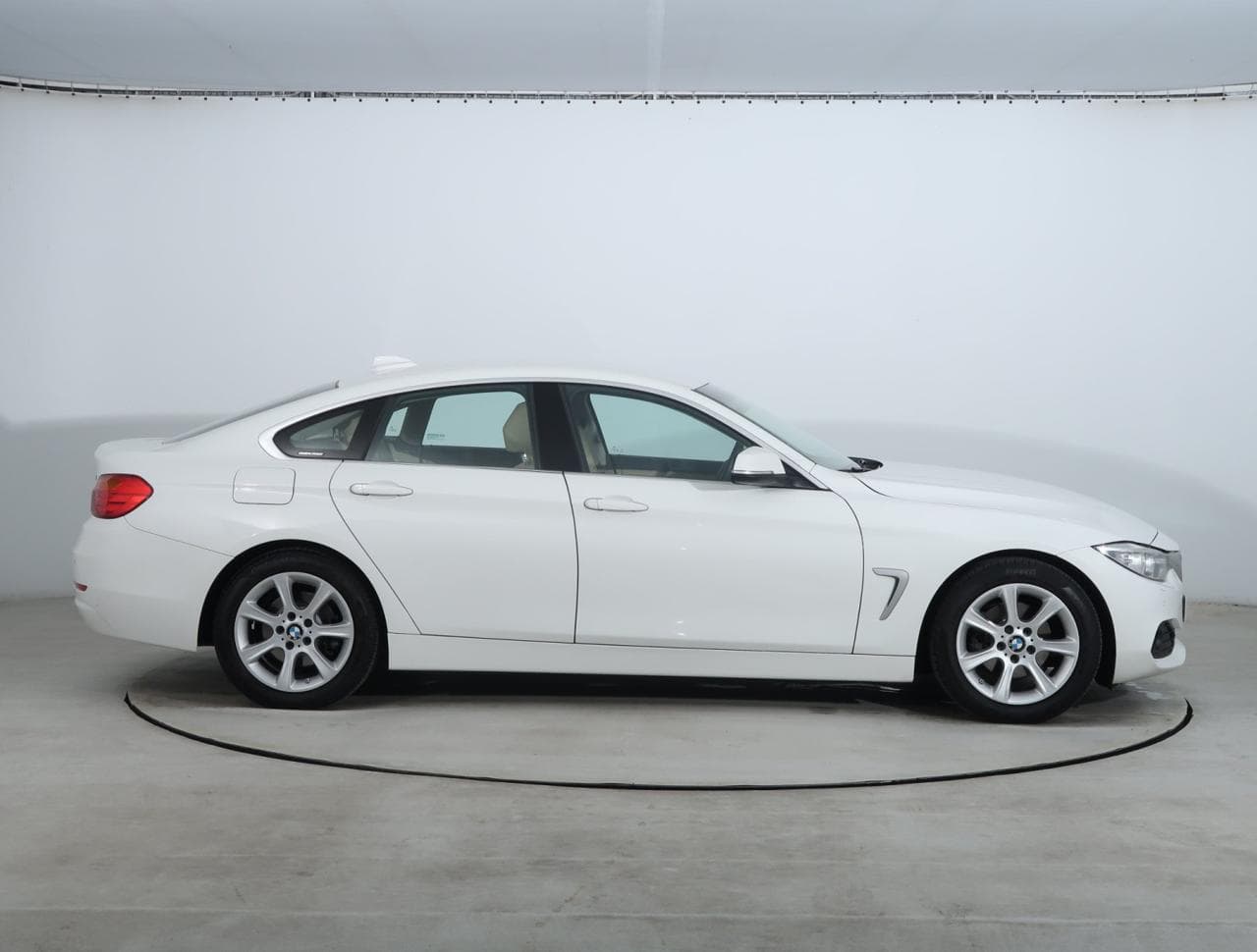 2015 BMW 4-SERIES - 8