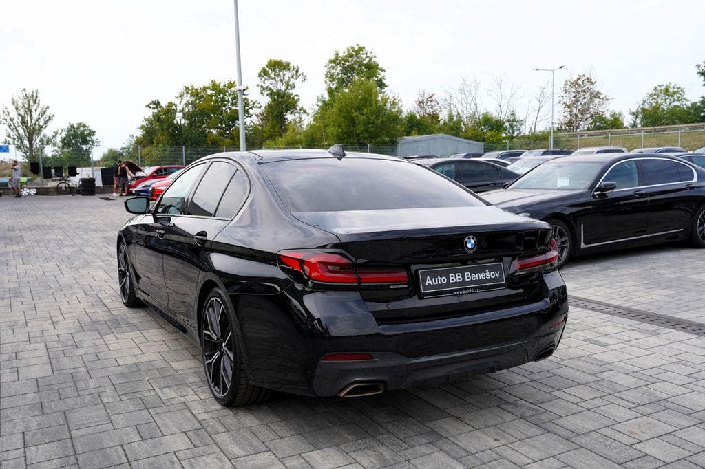 2021 BMW 5-SERIES - 4