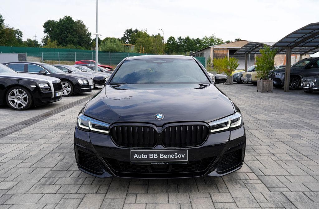 2021 BMW 5-SERIES