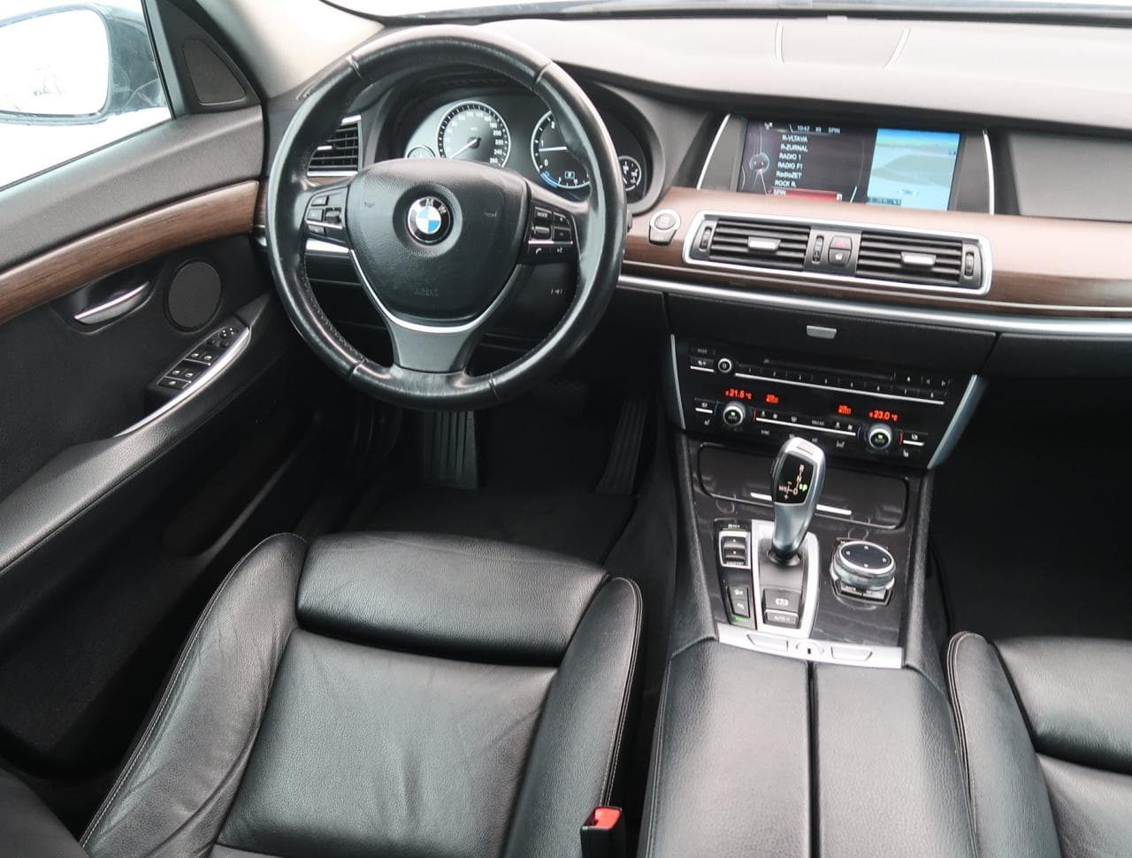 2013 BMW 5-SERIES - 9