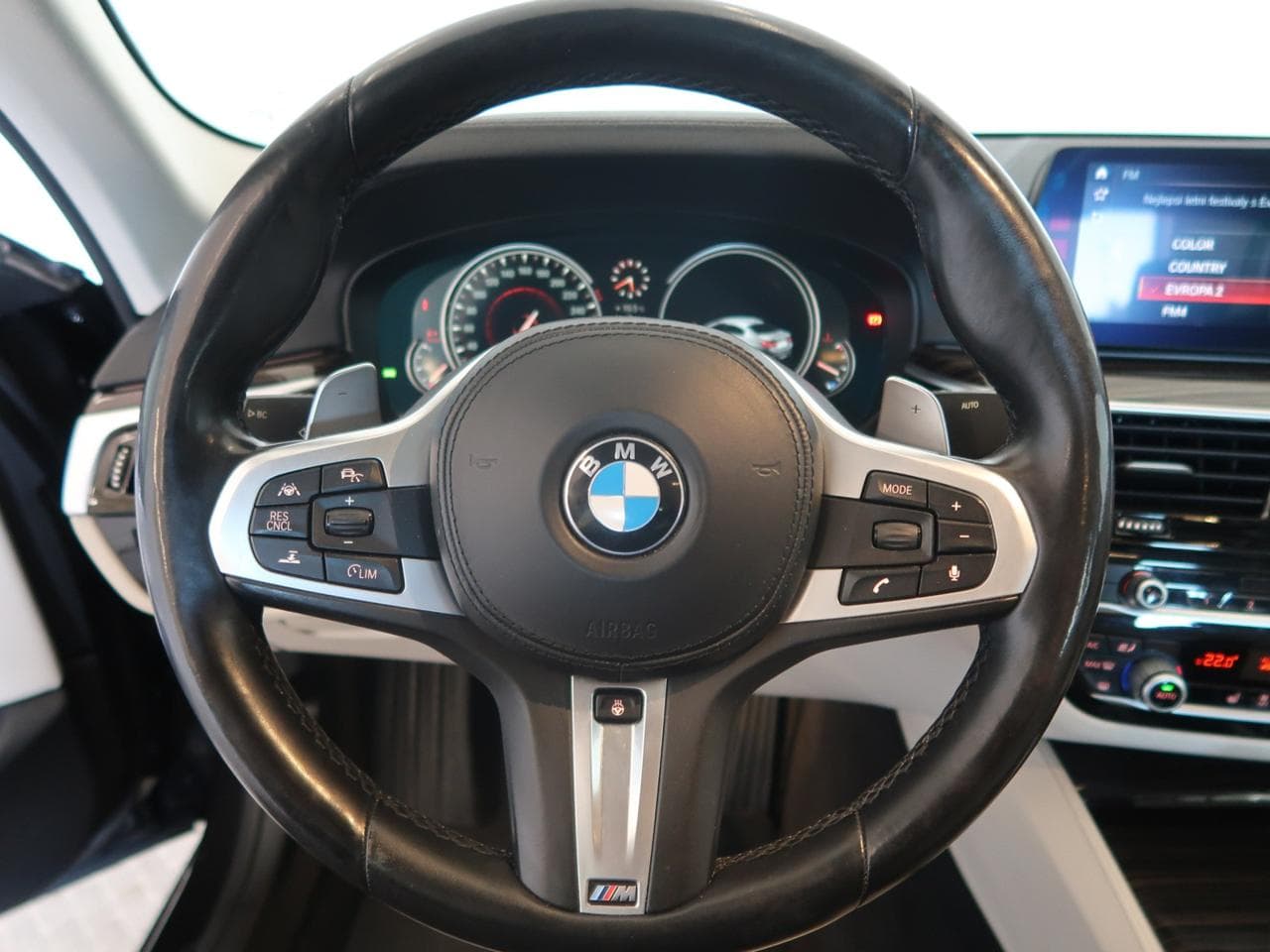 2017 BMW 5-SERIES - 20