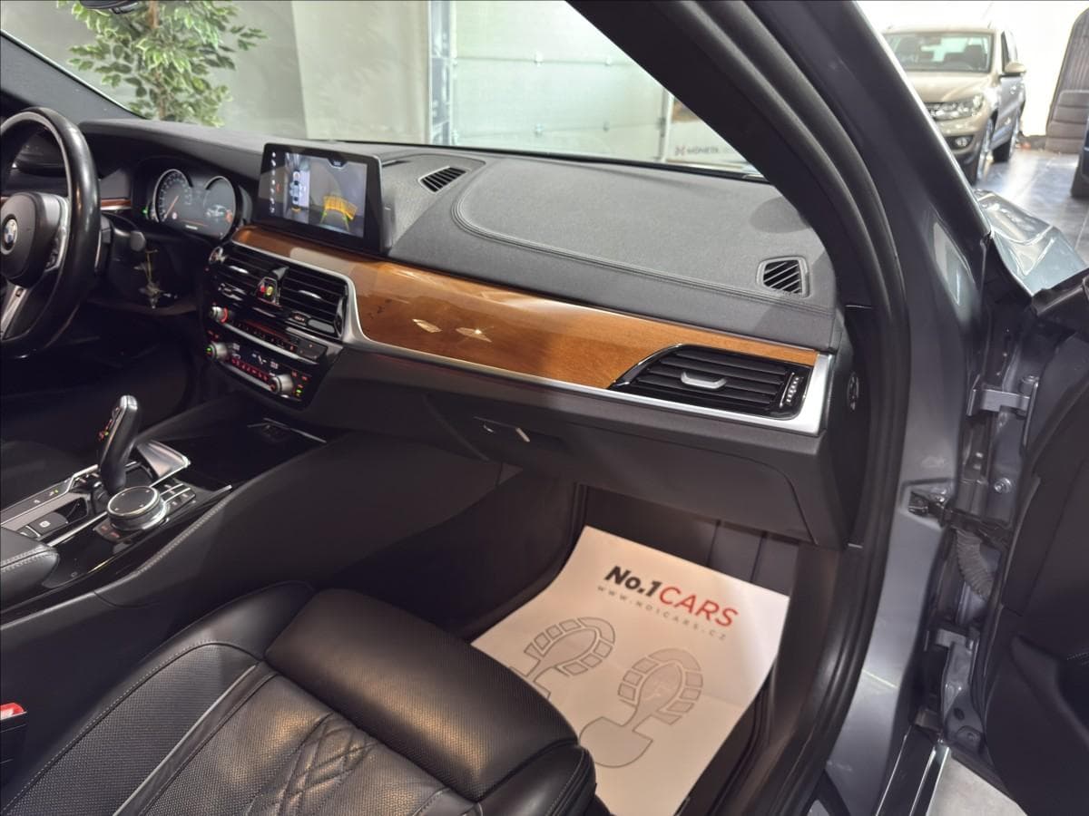 2018 BMW 5-SERIES - 20