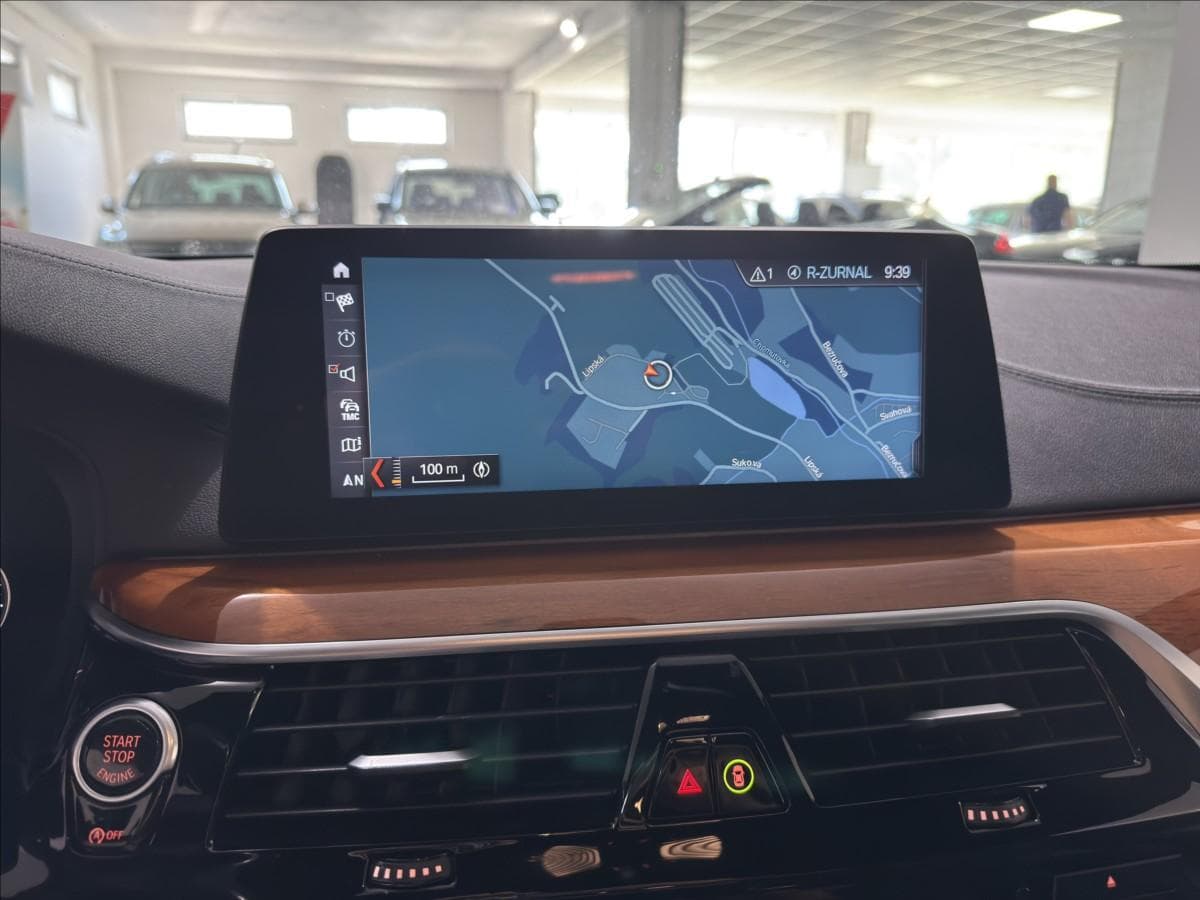 2018 BMW 5-SERIES - 16