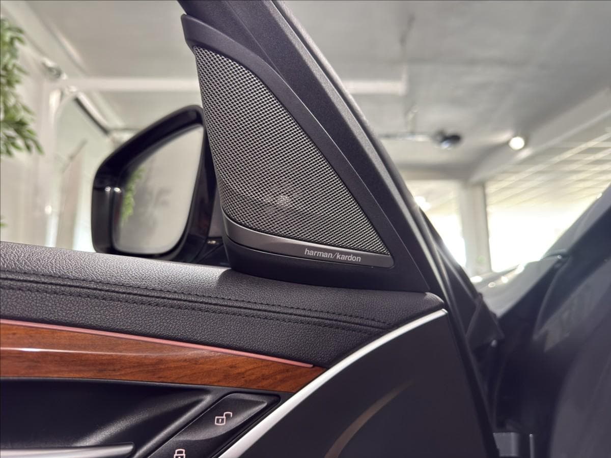 2018 BMW 5-SERIES - 7