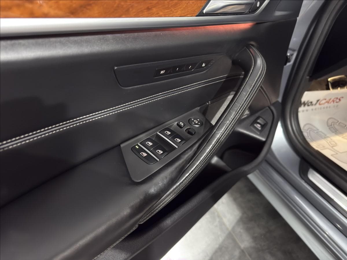 2018 BMW 5-SERIES - 8