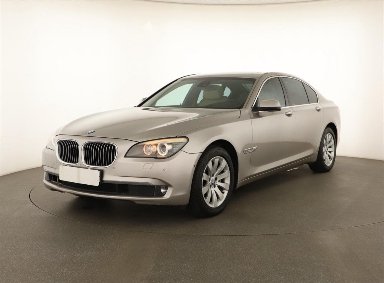 2010 BMW 7-SERIES - 3