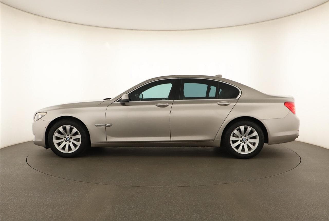 2010 BMW 7-SERIES - 4