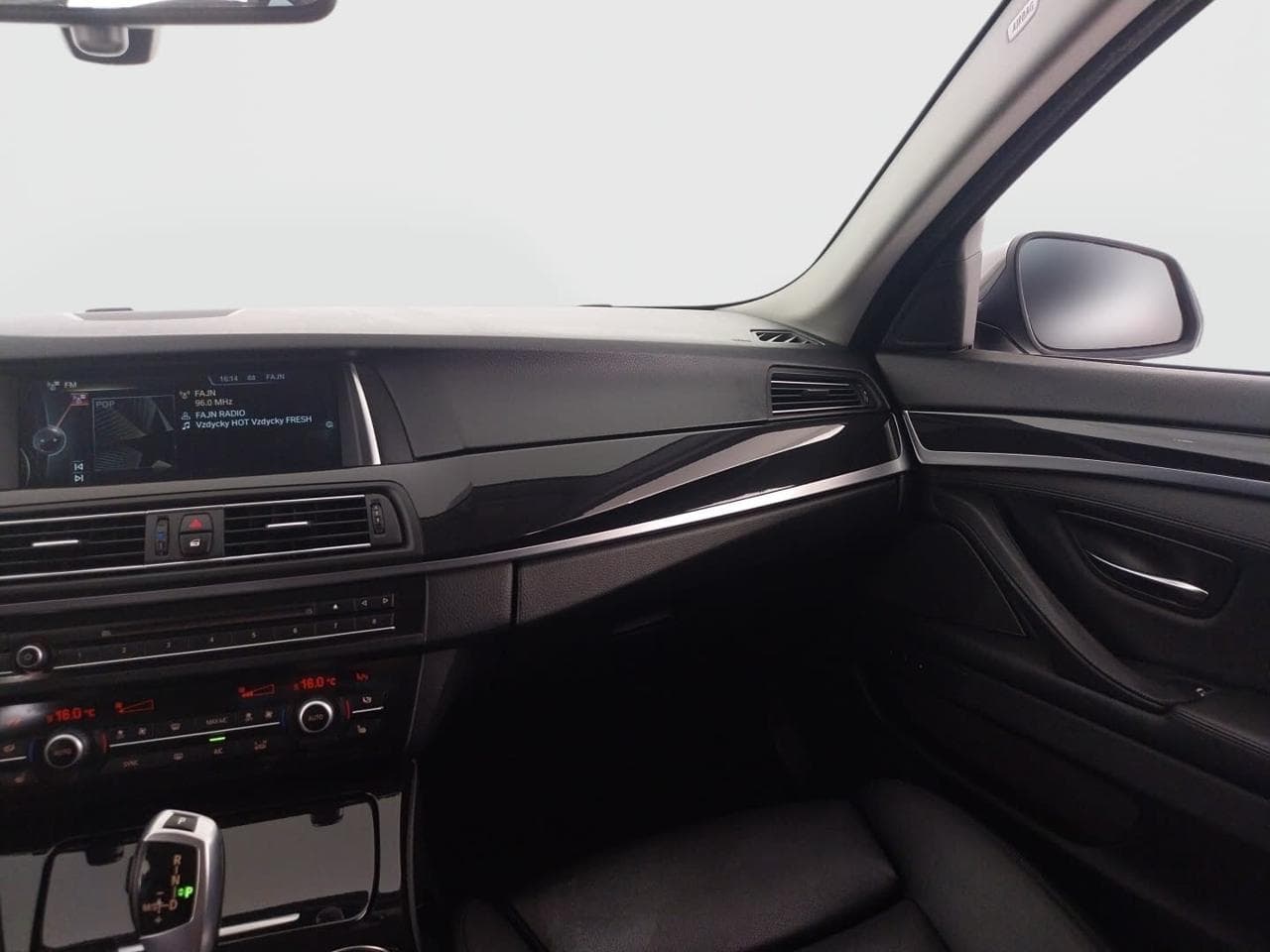 2014 BMW 5-SERIES - 10