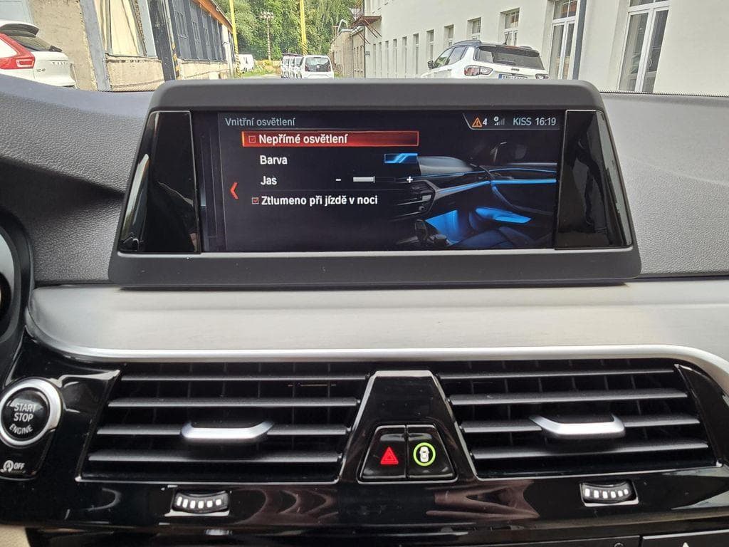2018 BMW 5-SERIES - 17