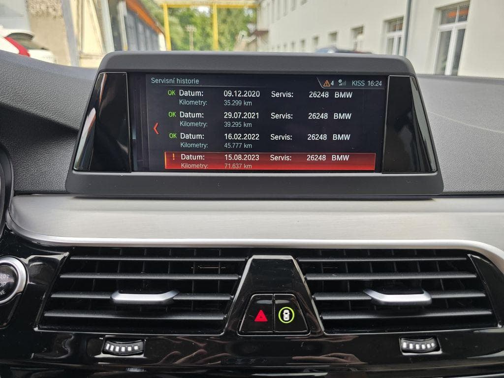 2018 BMW 5-SERIES - 19