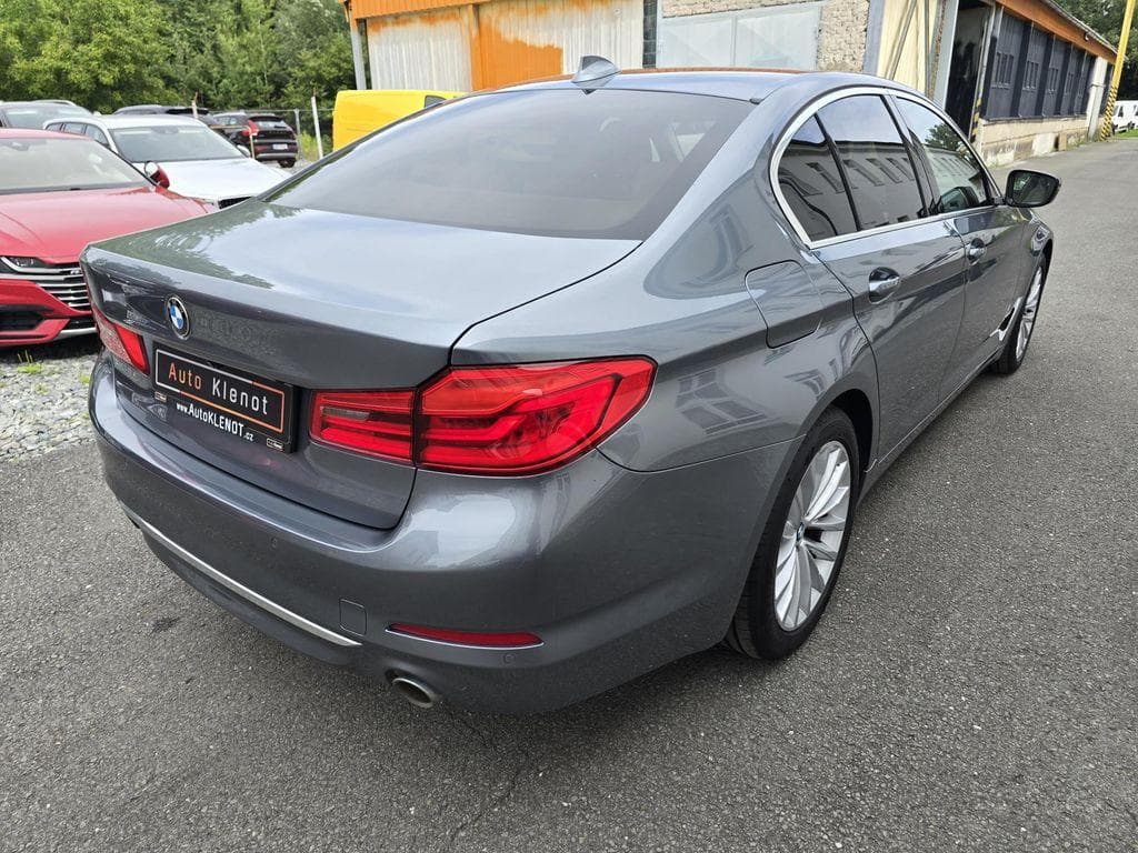 2018 BMW 5-SERIES - 4