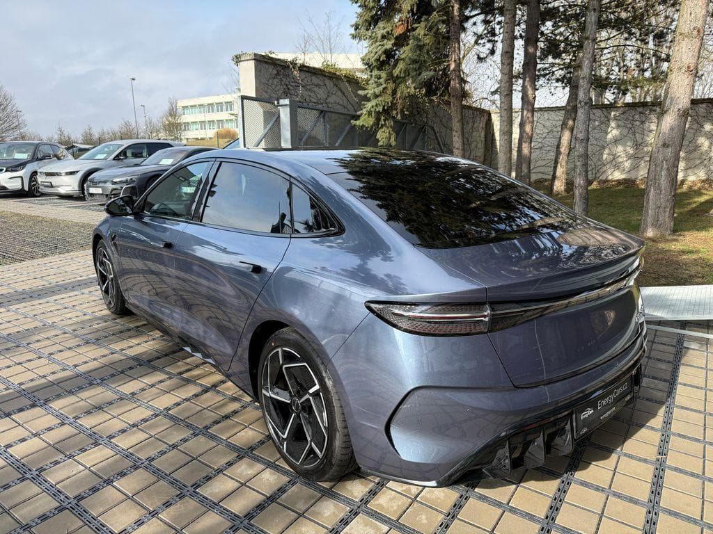 2024 BYD SEAL - 4