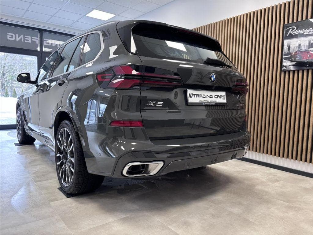 2025 BMW X5 - 6