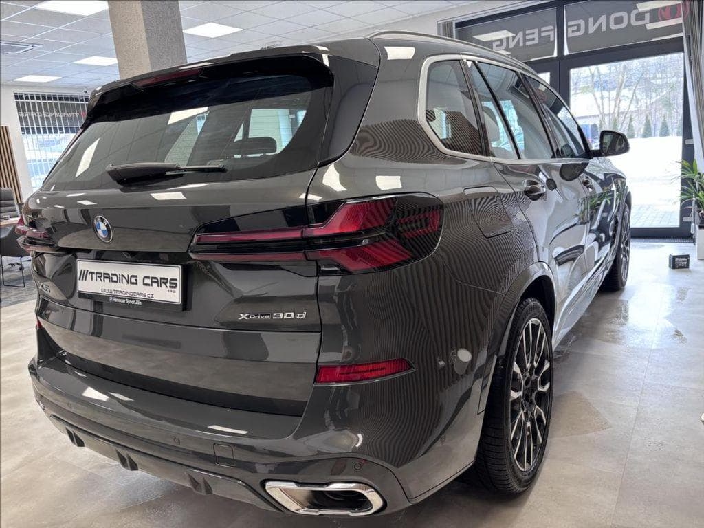 2025 BMW X5 - 7