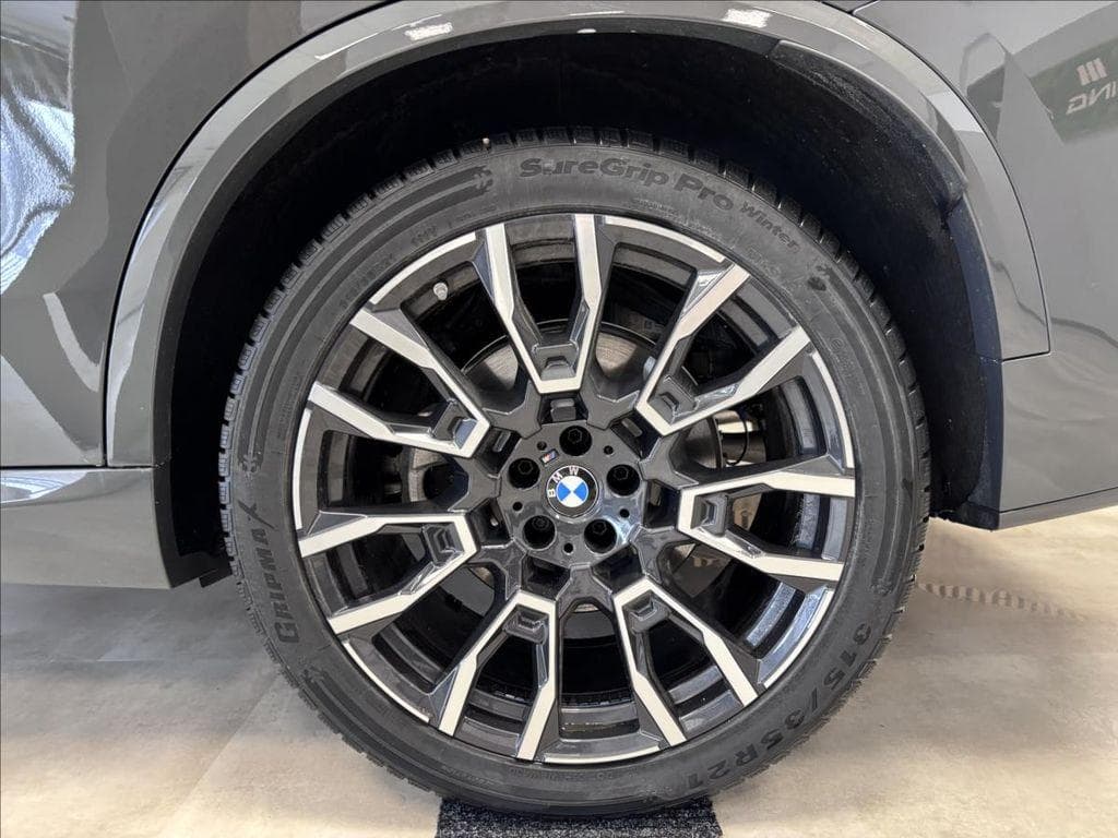 2025 BMW X5 - 5