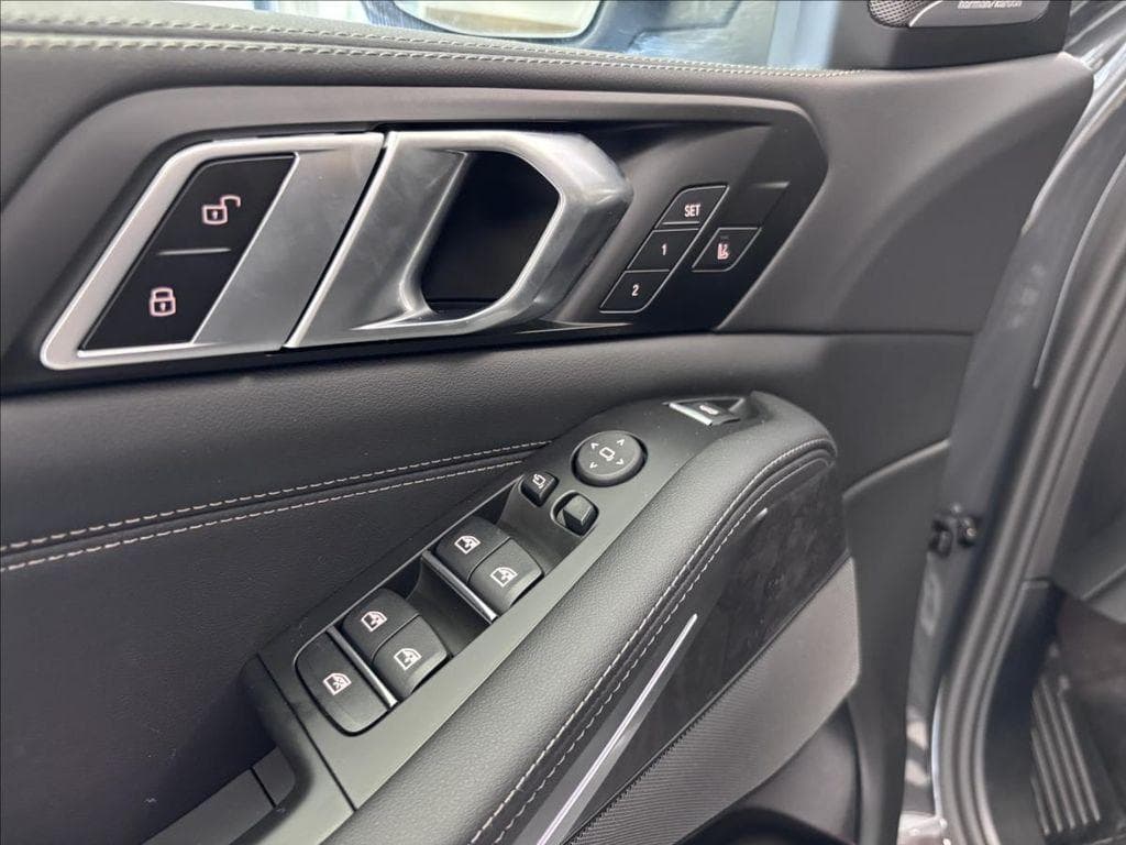 2025 BMW X5 - 11