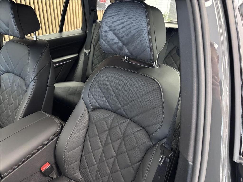 2025 BMW X5 - 13