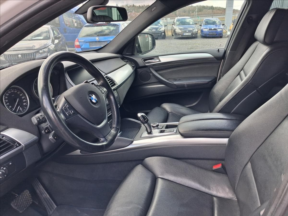 2012 BMW X6 - 11