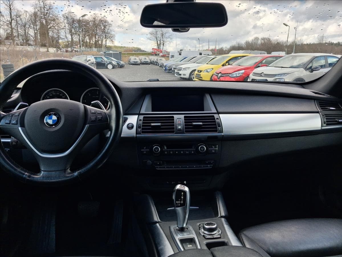 2012 BMW X6 - 10