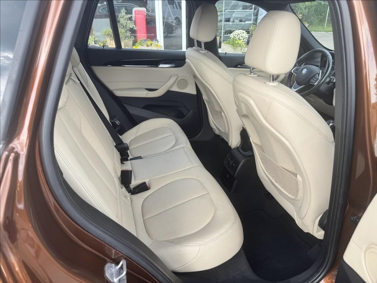 2017 BMW X1 - 6