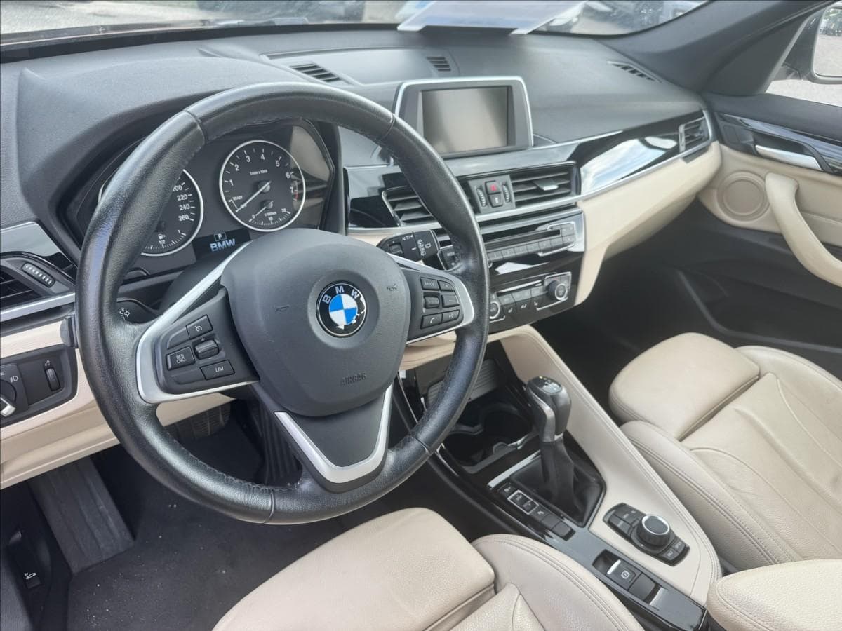 2017 BMW X1 - 9