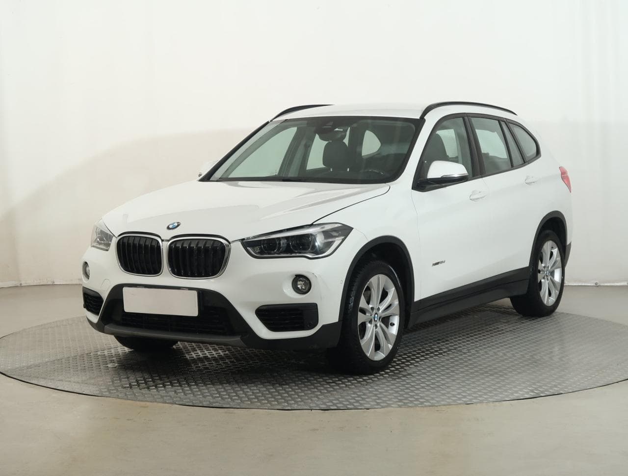2017 BMW X1 - 3