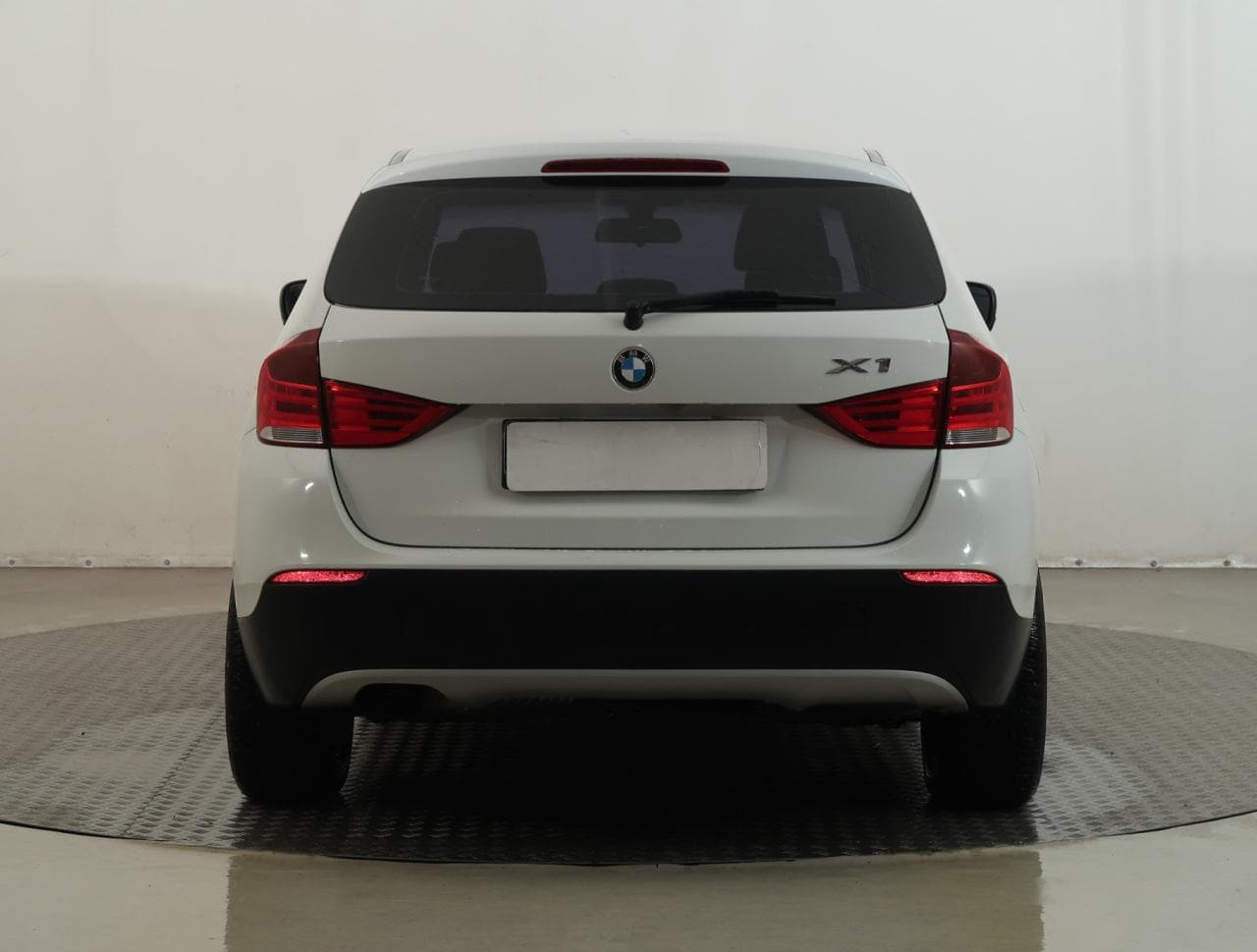 2010 BMW X1 - 6