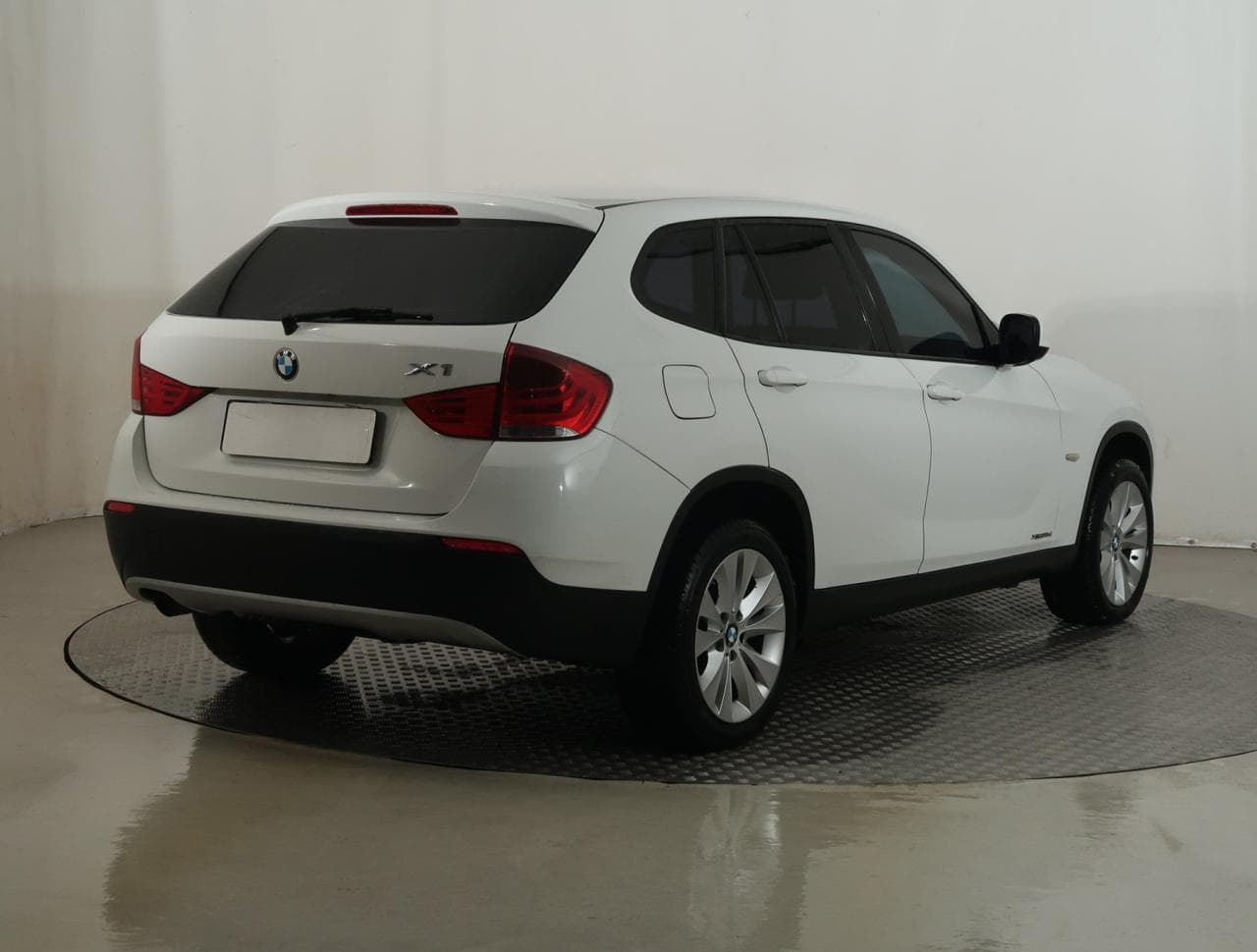 2010 BMW X1 - 7