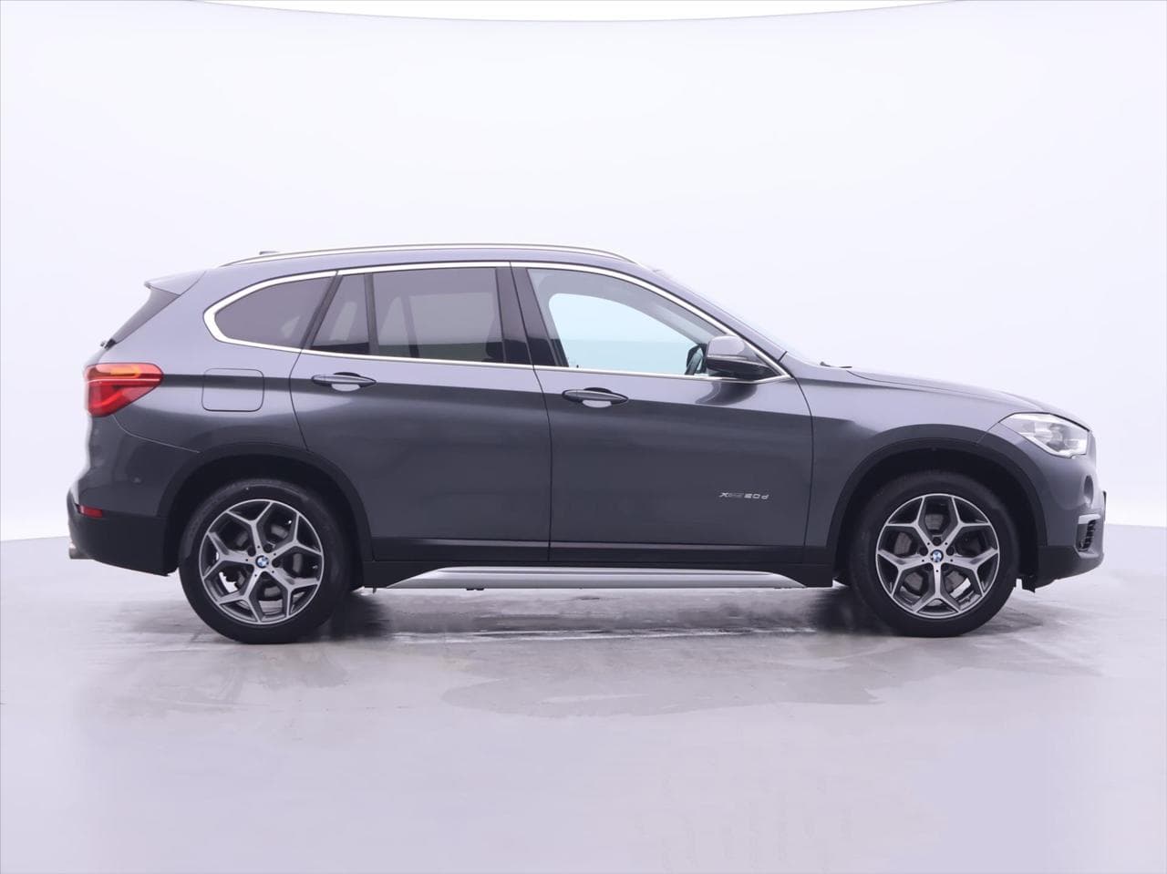 2017 BMW X1 - 8
