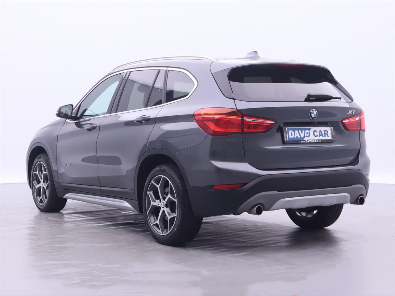 2017 BMW X1 - 5