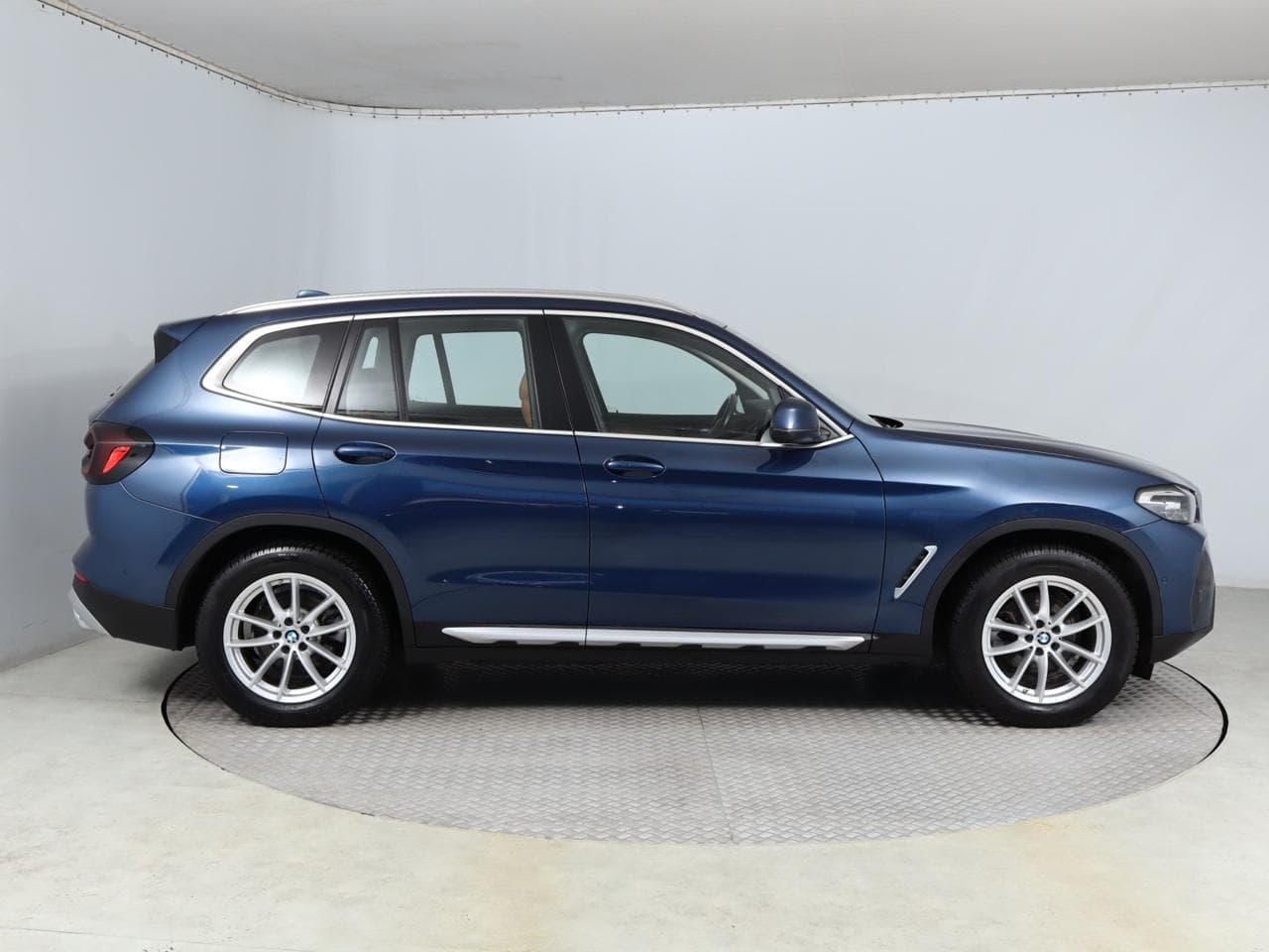 2023 BMW X3 - 8