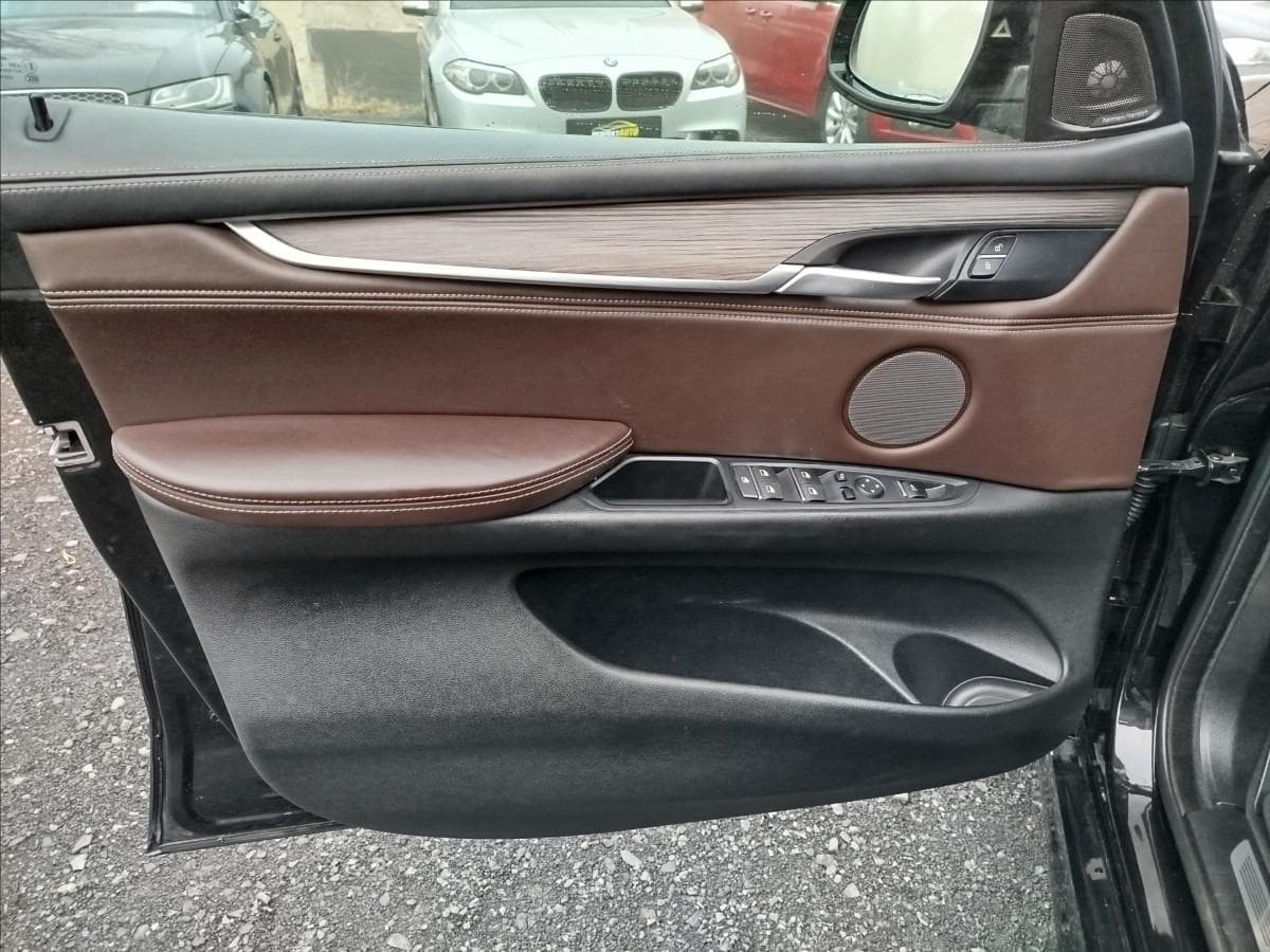 2016 BMW X5 - 11